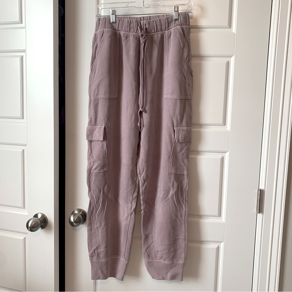 Victoria’s Secret PINK sweats/joggers, size Large, light purple